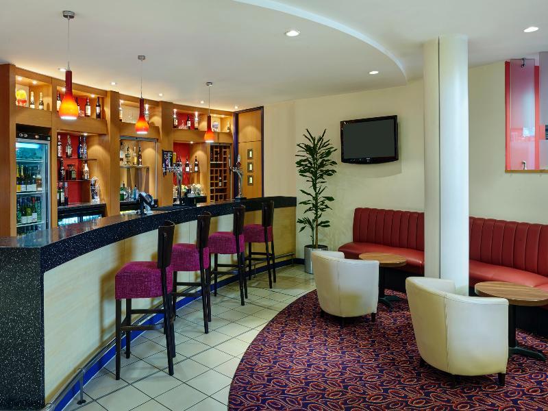 Ramada London North Hotel Edgware Eksteriør billede